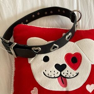 🆕 Stylish Black Dog Collar with Silver Heart ❤️ Accents